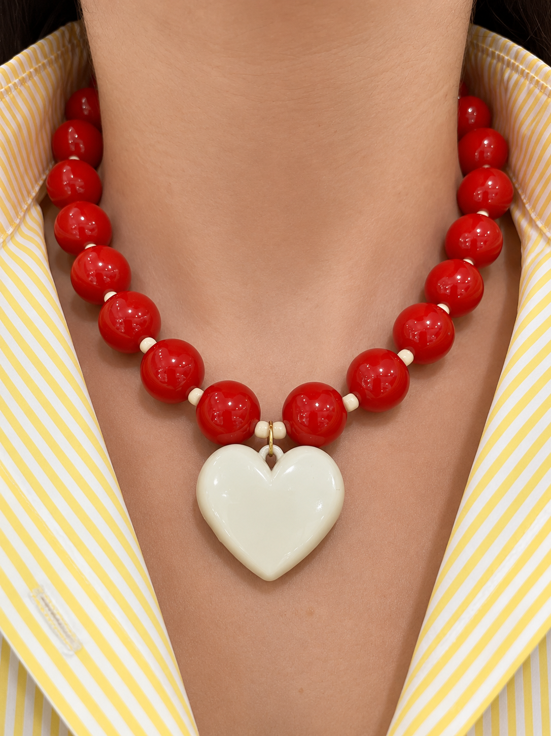 COLLAR CHICLE ROJO CON BEIGE