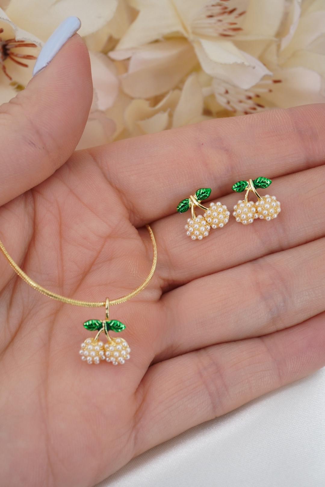 CONJUNTO CEREZAS