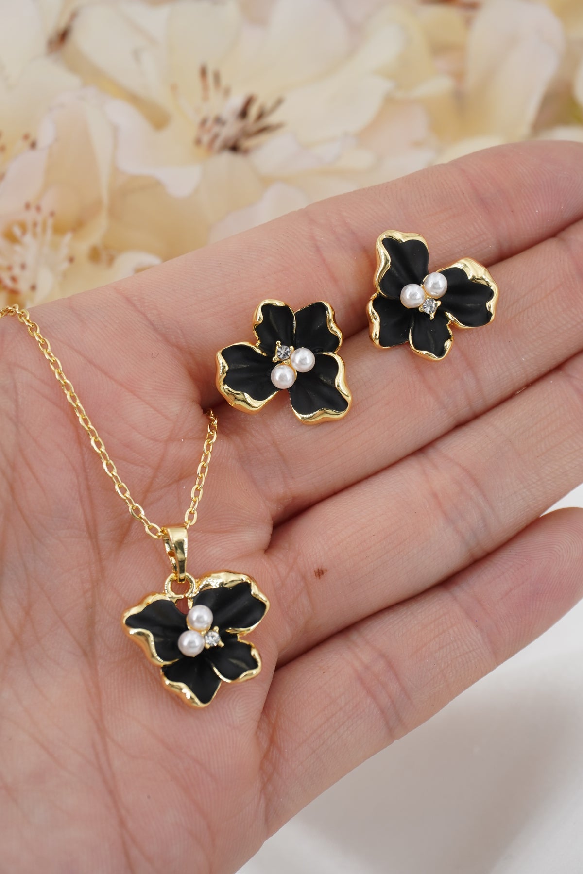 CONJUNTO FLOR NEGRA