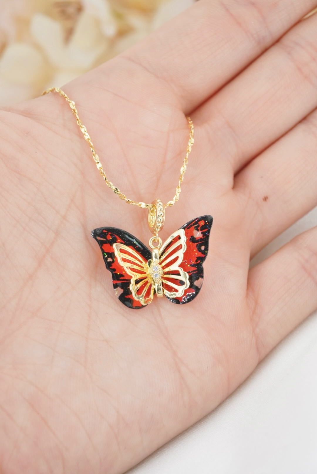 MARIPOSA ROJA