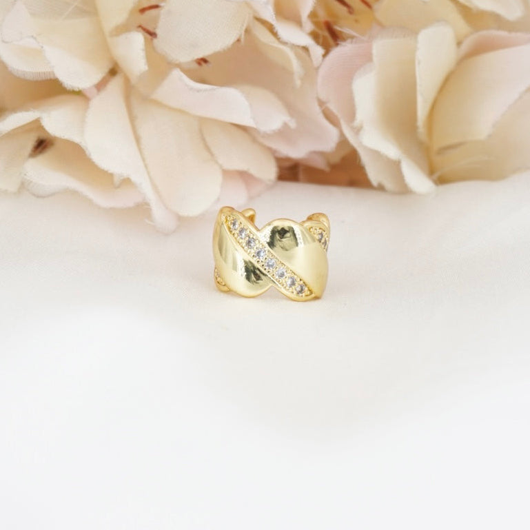 EARCUFF CON LINEAS DE ZIRCONES