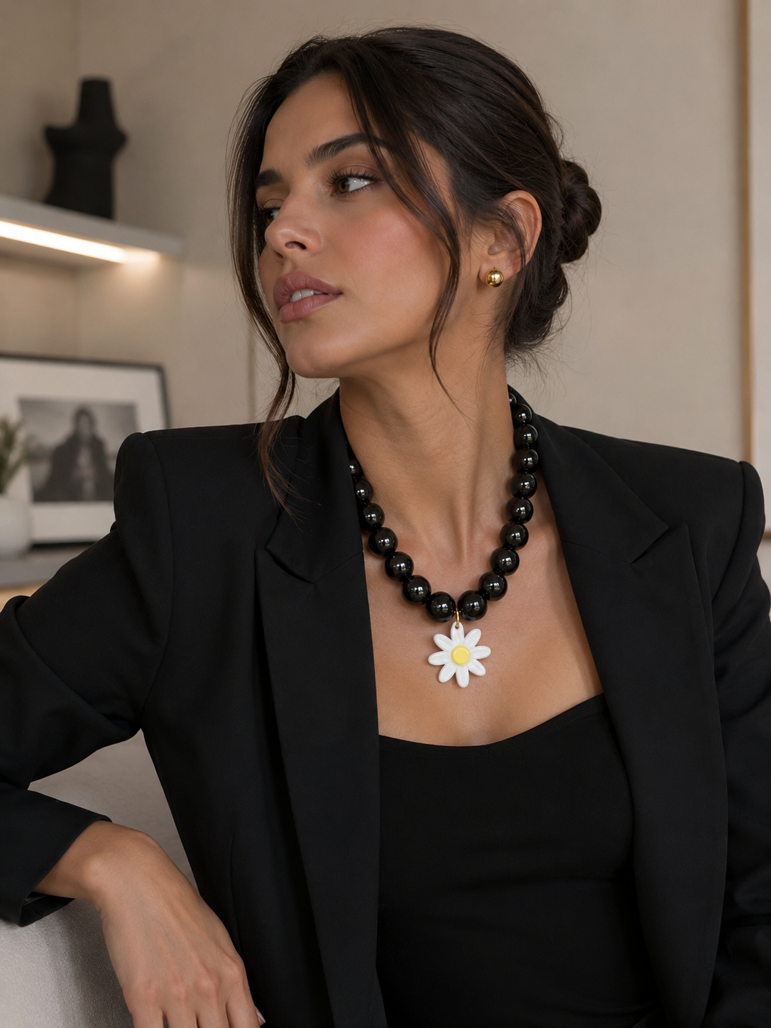 COLLAR CHICLE FLOR CON NEGRO