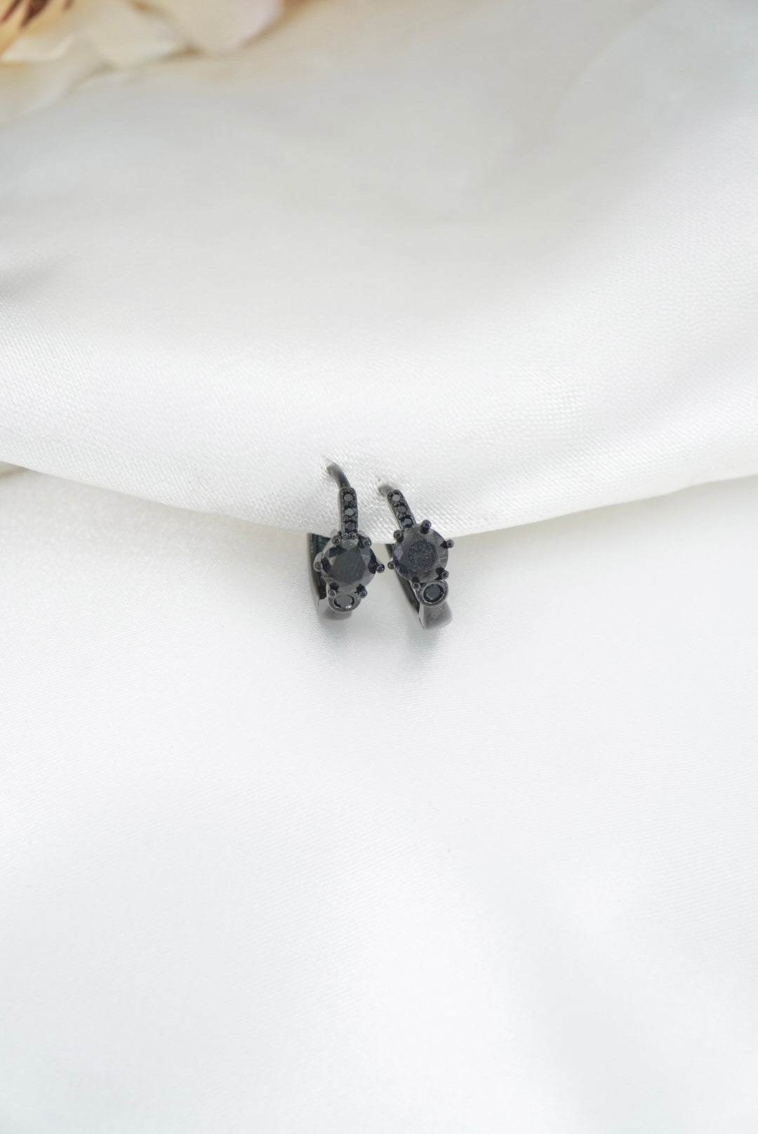 CANDONGA ZIRCON NEGRO